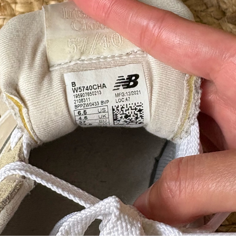 New Balance 57/40 Cream Sneaker - Picture 7 of 7